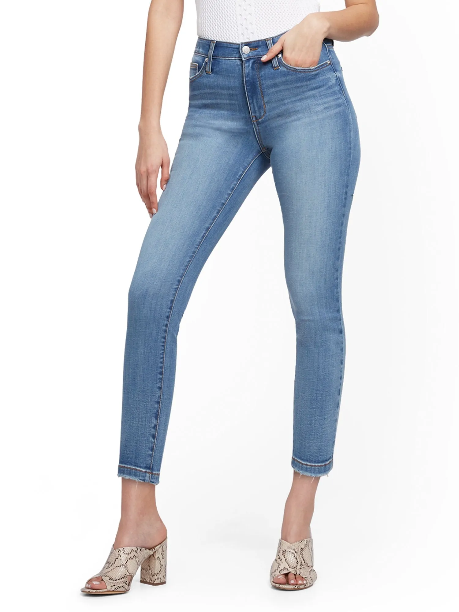 Abby Super High-Waisted No Gap Super-Skinny Ankle Jeans - Light Blue