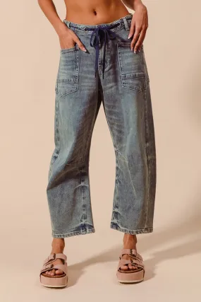 Patch Pocket Barrel Leg Jeans