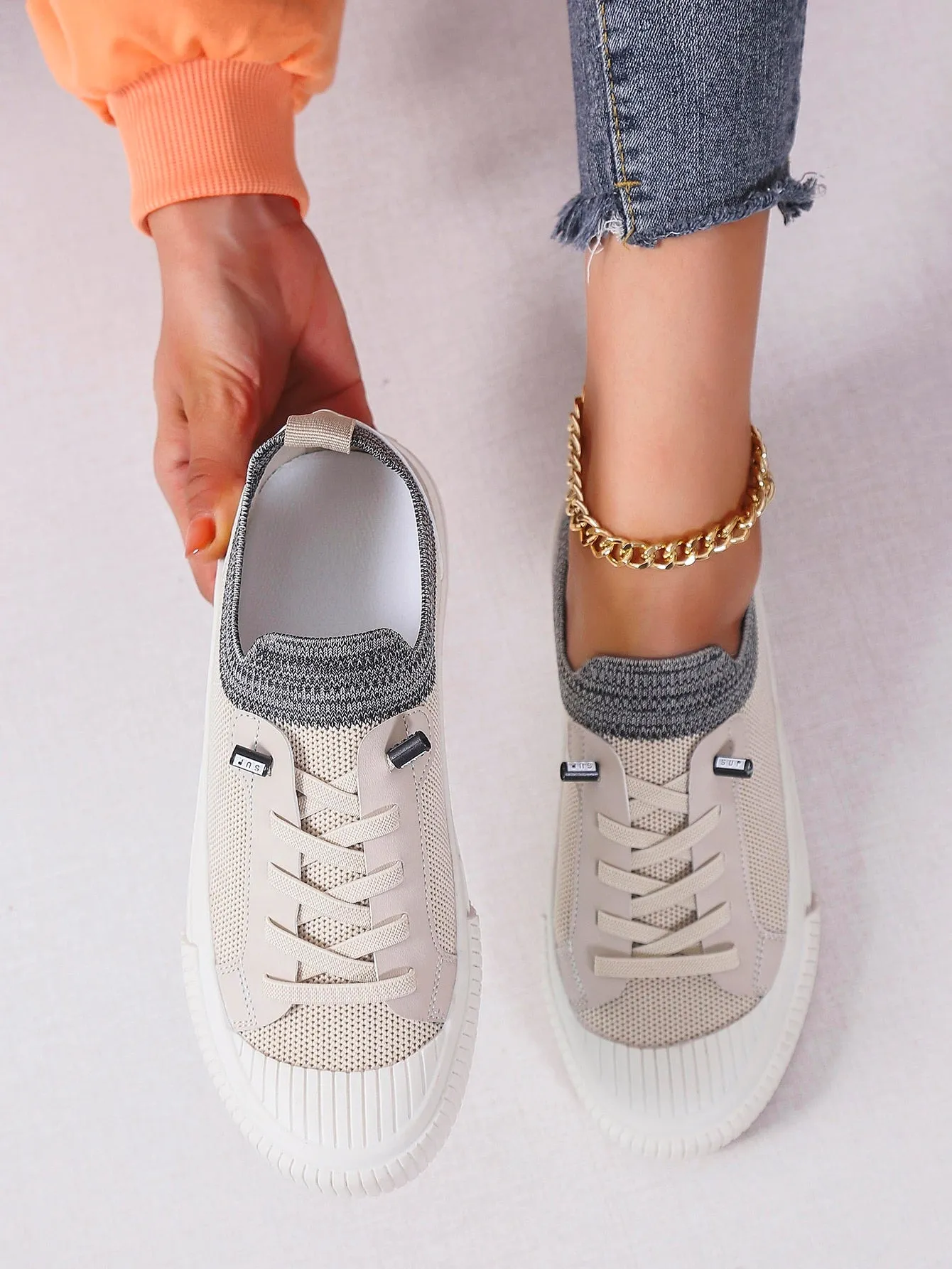 Two Tone Lace Up Design Canvas Skate Shoes